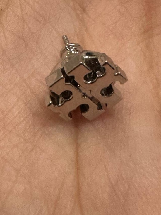 Jewelry - Tory burch logo silver stud earring one of the pair is missing